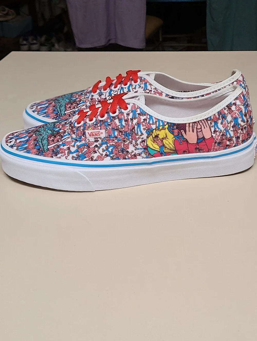 Vans X Where's Waldo ?  Authentic skateboard sneakers size 9.5